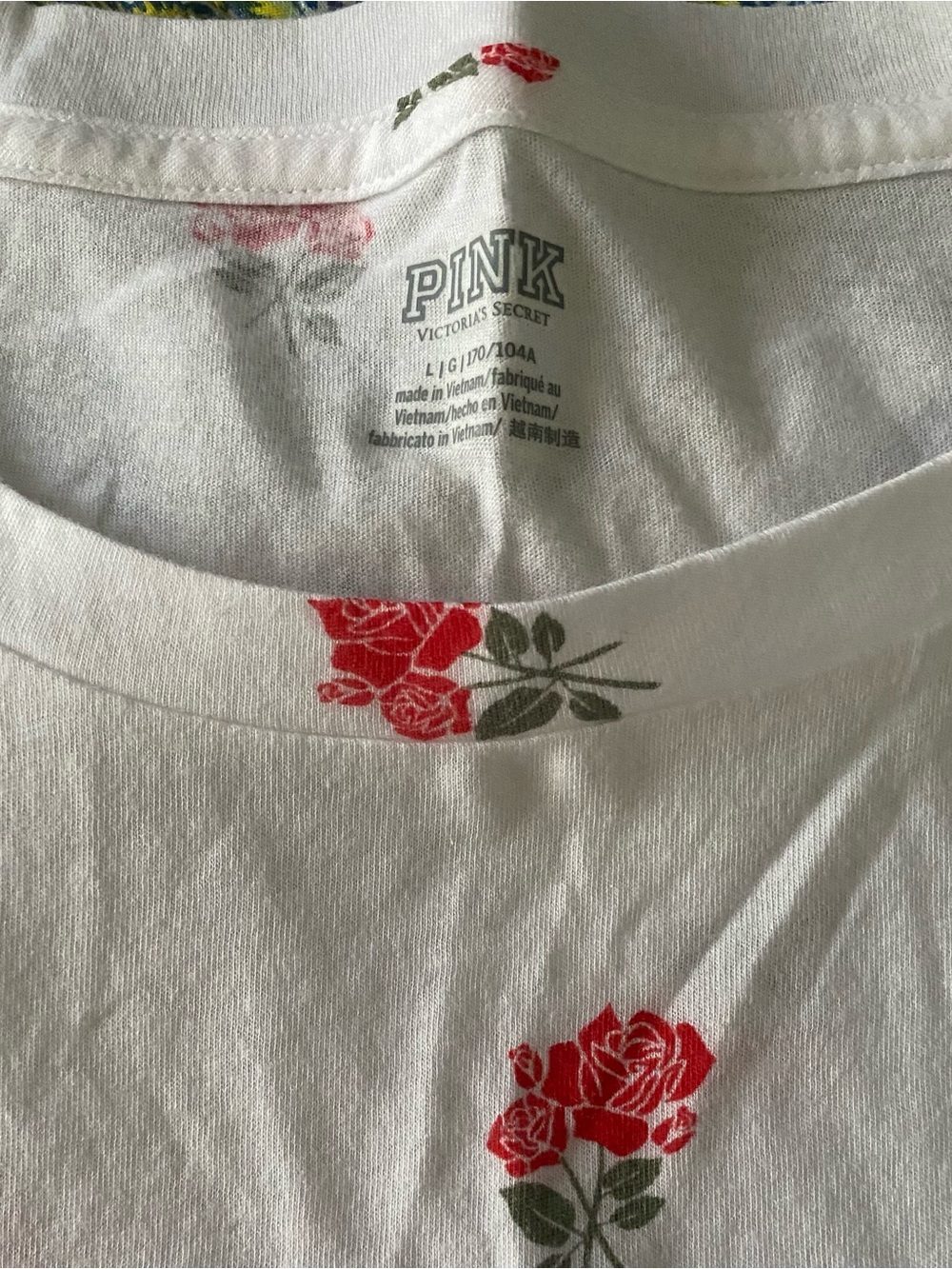 PINK Victoria's Secret White Short Sleeve Tee with Pink Rose Print NWOT - Picture 2 of 4
